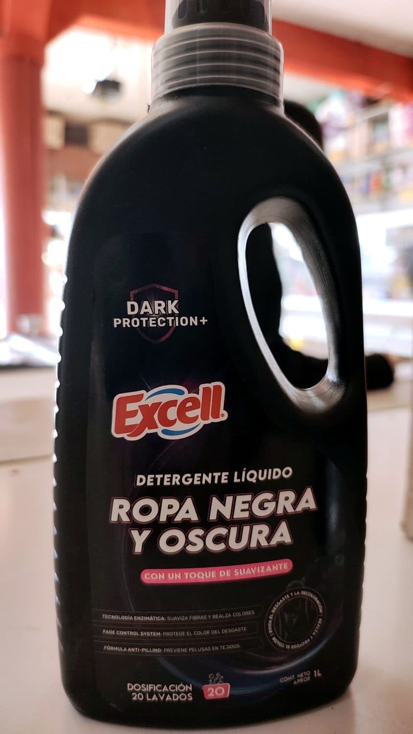DETERGENTE EXCELL ROPA NEGRA