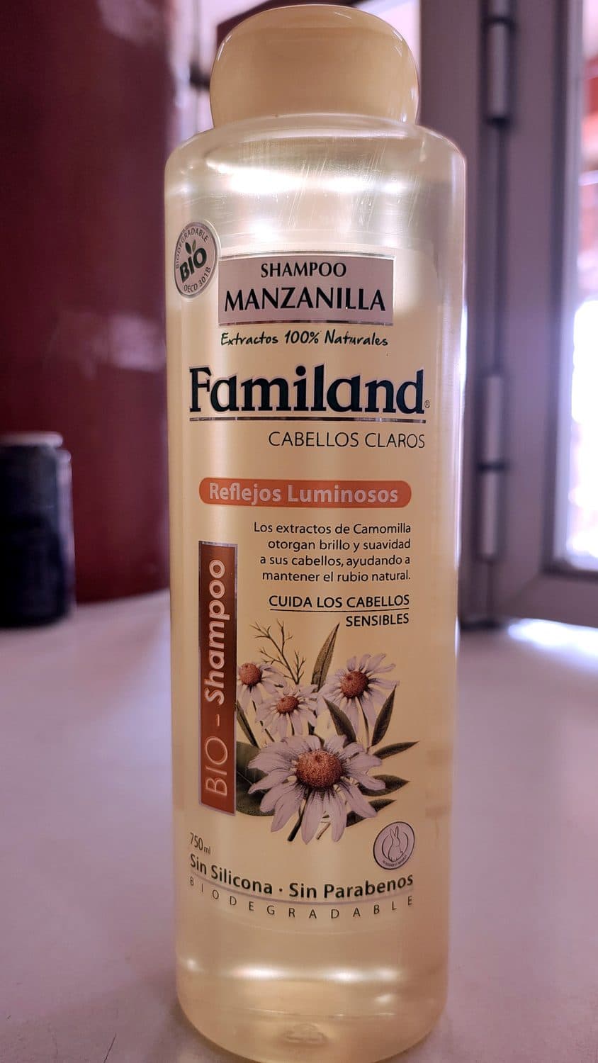 SHAMPOO MANZANILLA FAMILAND 750ML